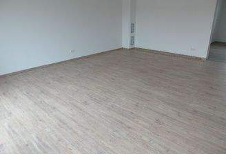 Ihr riesiges Wohnzimmer