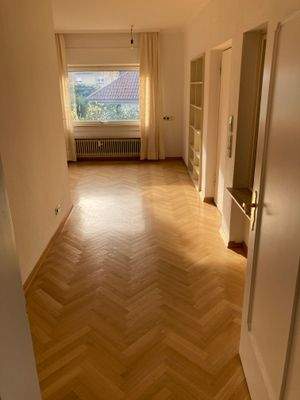 Hauptwohnung OG: Helle Räume. Zugang zum Schlafbereich