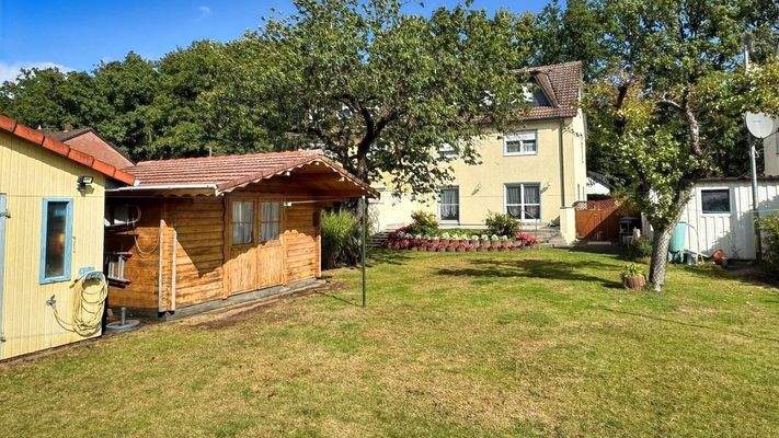 Blick aus dem Garten