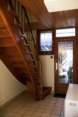 Treppenhaus EG - Hinterausgang zum Garten