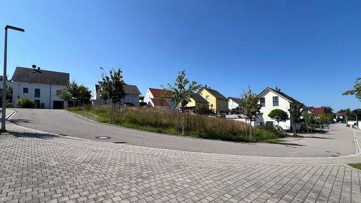 Grundstück von der Seite