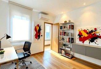 Arbeitszimmer - (KI generiert)