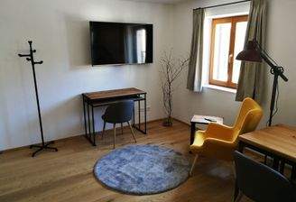 Schreibtisch_Wohnen_TV