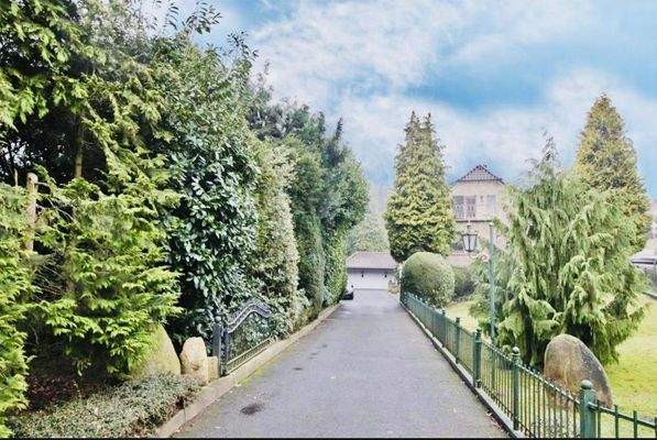 002_Zufahrt_Privatstrasse