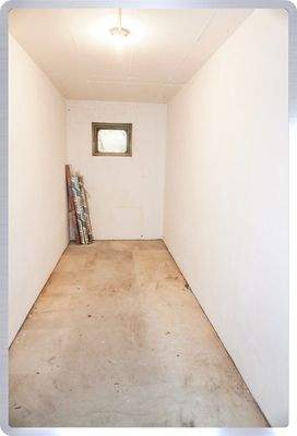 eigener gemauerter Keller.jpg