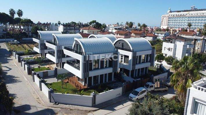 Detached Villas with Pool Near the Sea in Konaklı Alanya