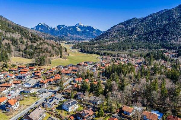 Umgeben von Bergen: Schliersee-Neuhaus 