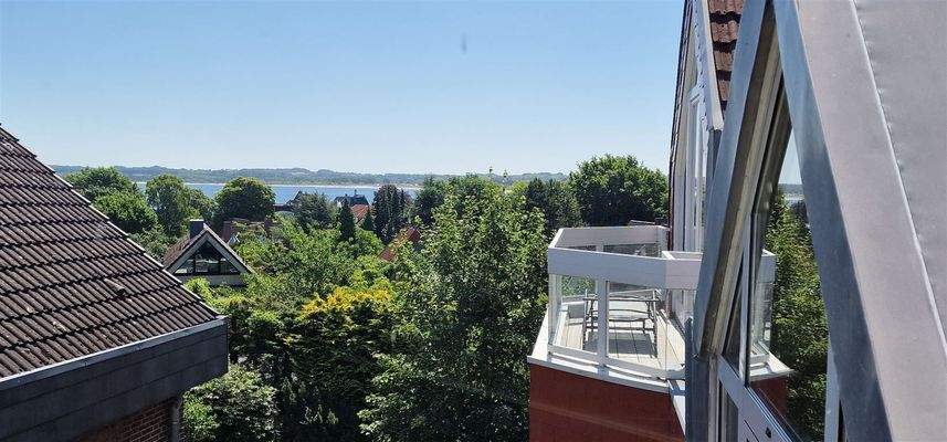 Küchenbalkon mit kleinem Meerblick