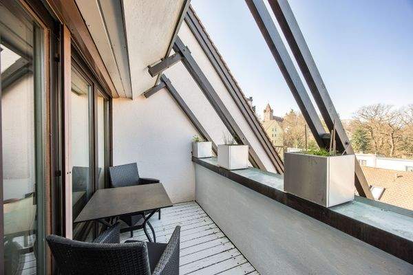 Loggia mit Burgblick