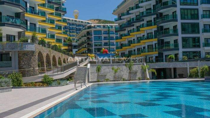 Key-Ready Flats in a Complex with Private Beach in Kargicak Alanya
