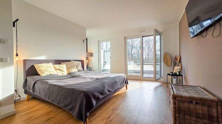 DG: Schlafzimmer - Ruhiger Schlafbereich mit angenehmem Raumgefühl