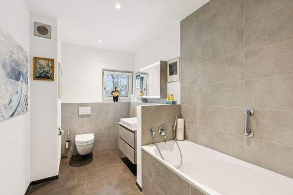 Badezimmer 2  mit WC 