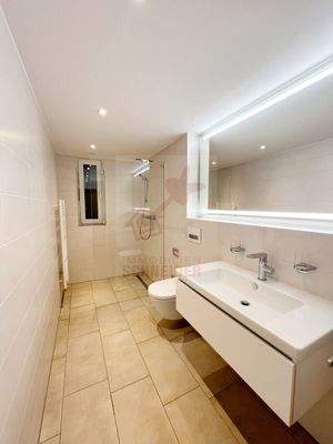 Duschbad Souterrain I