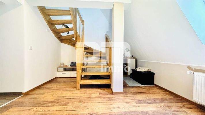 OG2 Maisonette 6 Treppenaufgang