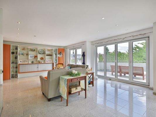 Schöner, heller Wohnbereich