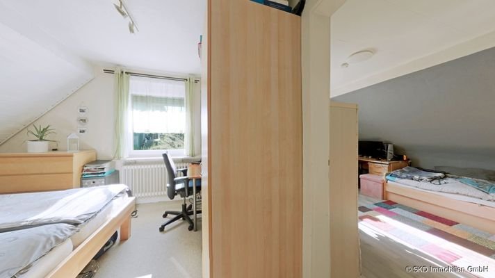 DG I Schlafzimmer mit Nebenraum der als Büro genutzt wird