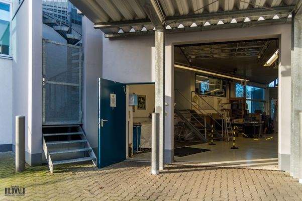 Zugang / Zufahrt Halle