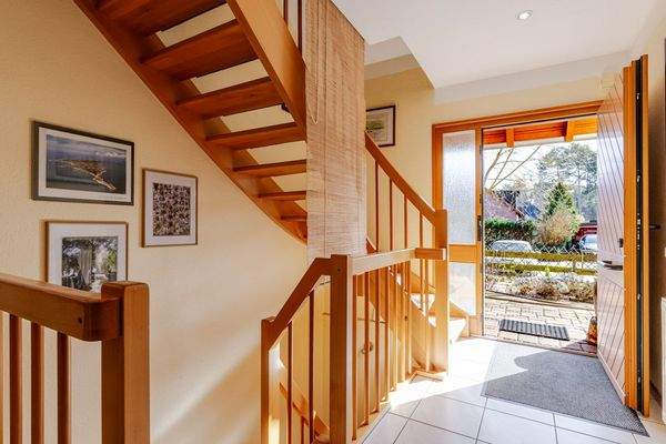 Lichtdurchfluteter Eingangsbereich