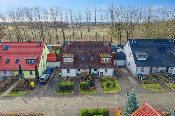 Vorderseite Doppelhaushälften