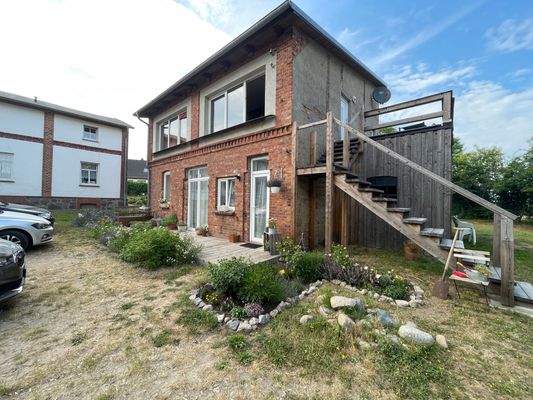 Nebengelass mit 2 Wohneinheiten