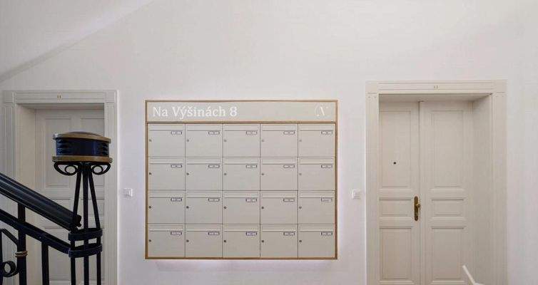 1715691981_rfGs5uM9oz