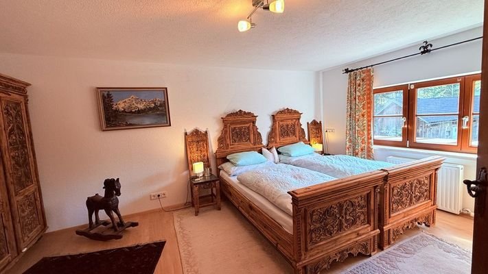 Schlafzimmer 2 OG