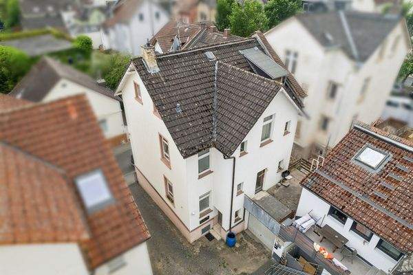 Hausansicht von seitlich hinten 