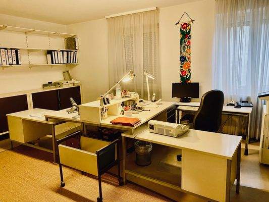 Büro3.jpg