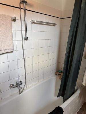 Bad m. Badewanne.JPG