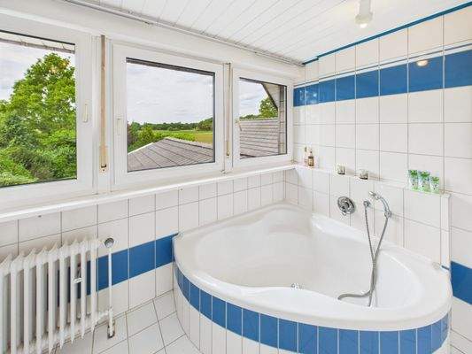 CAM03784G0-PR0065-STILL041