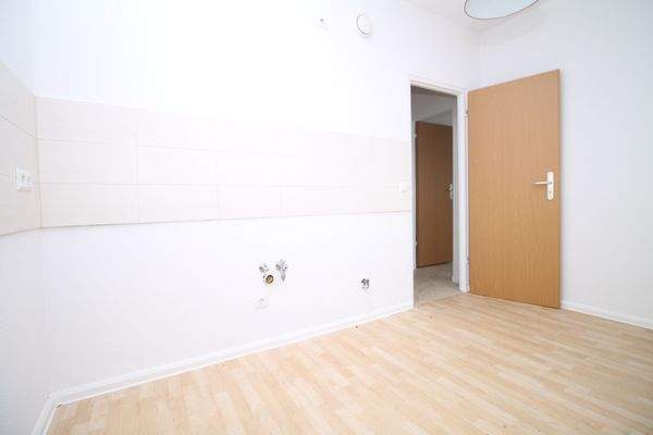 Einblick in die helle Küche