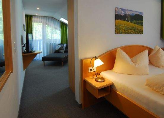 Zimmer25Tanner (2).jpg