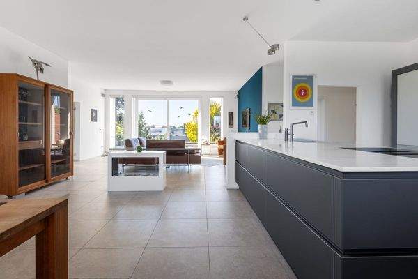 Wohnung | Blick in den Küchen- & Wohnbereich