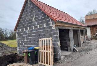  3 Garagen  mit Eindeckung.jpg