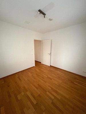  Arbeitszimmer/Kinderzimmer 2