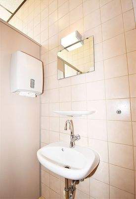 Eines der Mitarbeiter-WC