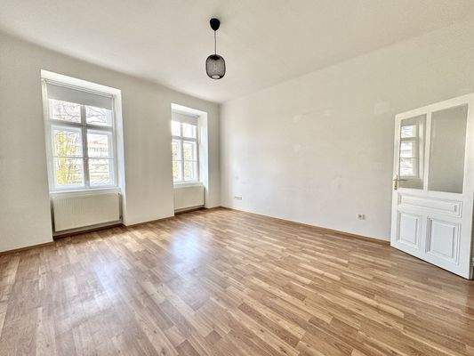 20251118_104333867_iOS