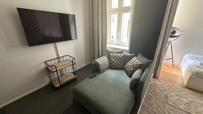 b1e60c10-d567-40f3-b996-14569912ca01