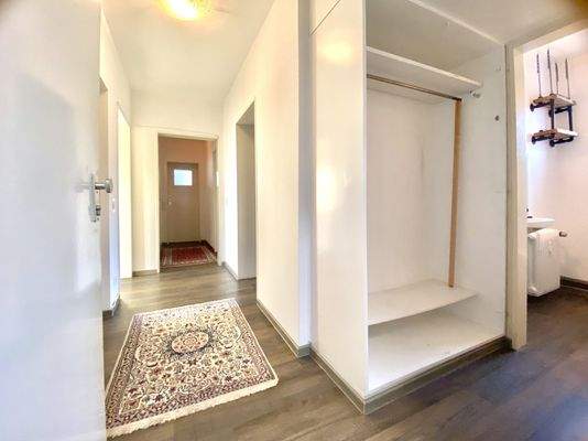 Flur/ Eingangsbereich