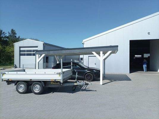 Aussenansicht große Halle