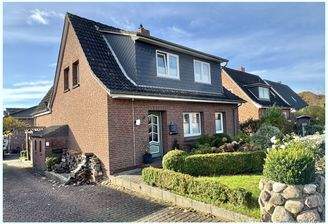 Hausansicht Auffahrt