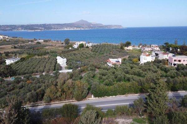 Kreta, Kalyves: Grundstück in Strandnähe mit herrlichem Meerblick zu verkaufen