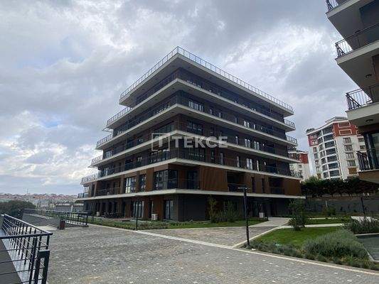 Apartments with Stunning Gardens in İstanbul Ümraniye