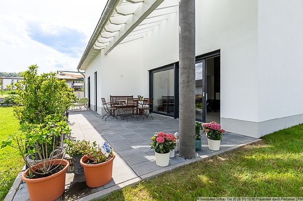 überdachte Terrasse