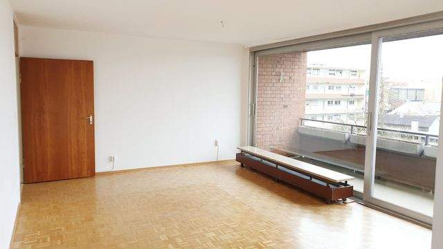 Sonnige 4,5-Zimmer-Wohnung mit Balkon Nähe Nordostbahnhof! - Foto 2