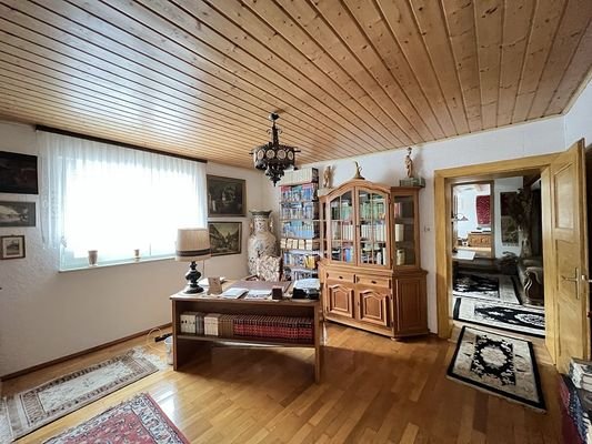 Büro im OG