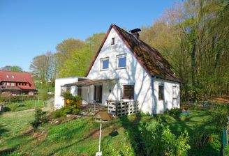 Einfamilienhaus mit Terrasse und Garten