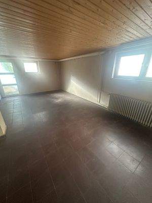 Hobbyraum mit Ausgang zum Garten