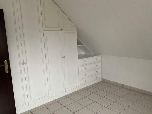 Einbauschränke Kinderzimmer OG