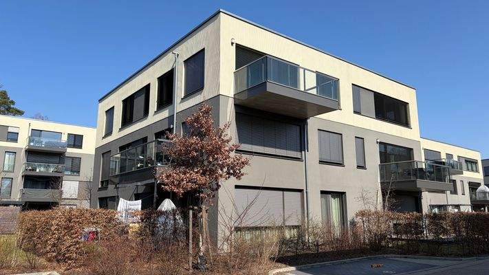 Terrasse mit Gartenanteil